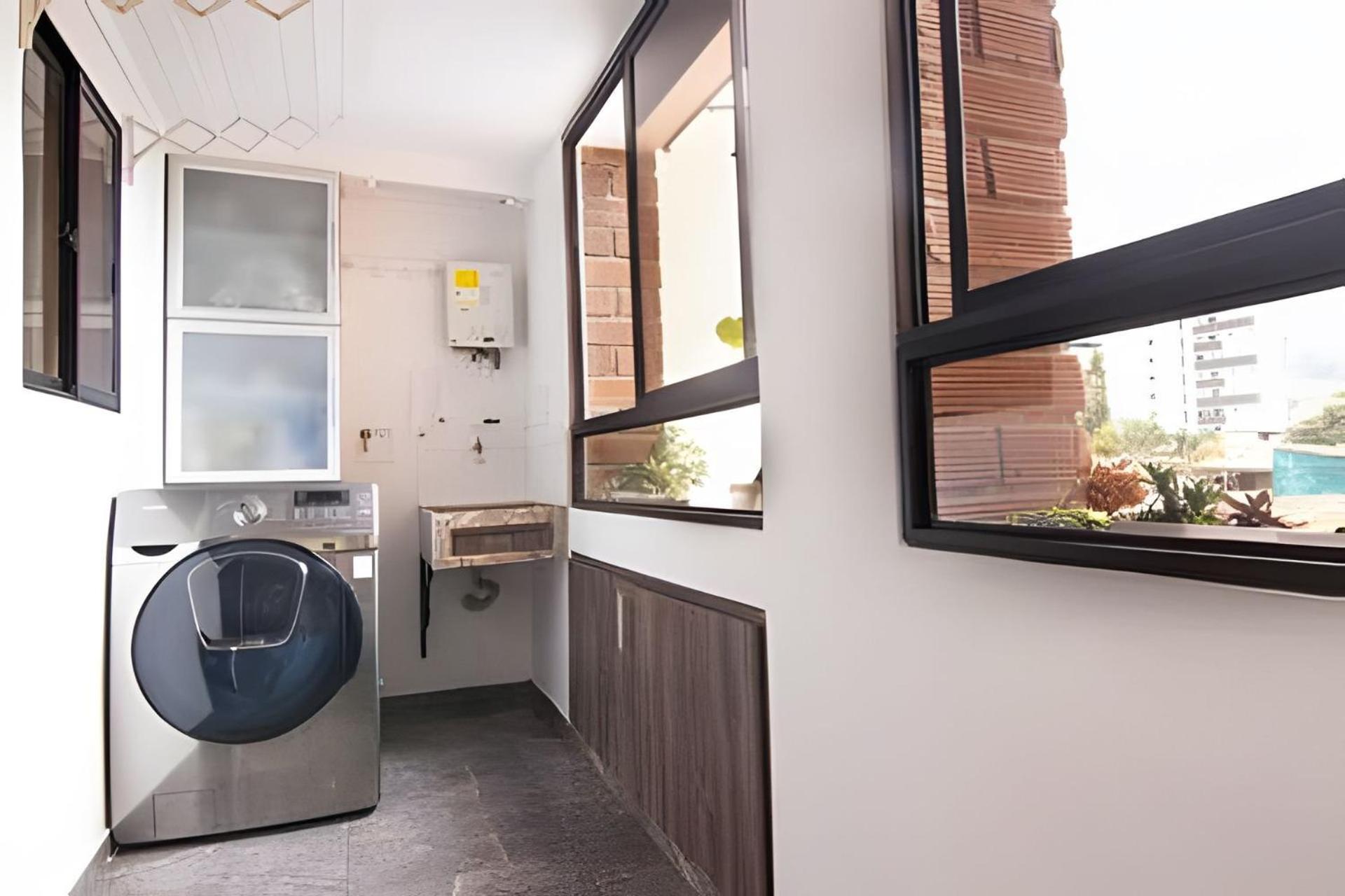 Laureles Amplio Fresco Acogedor 8 Personas Apartamento Medellín