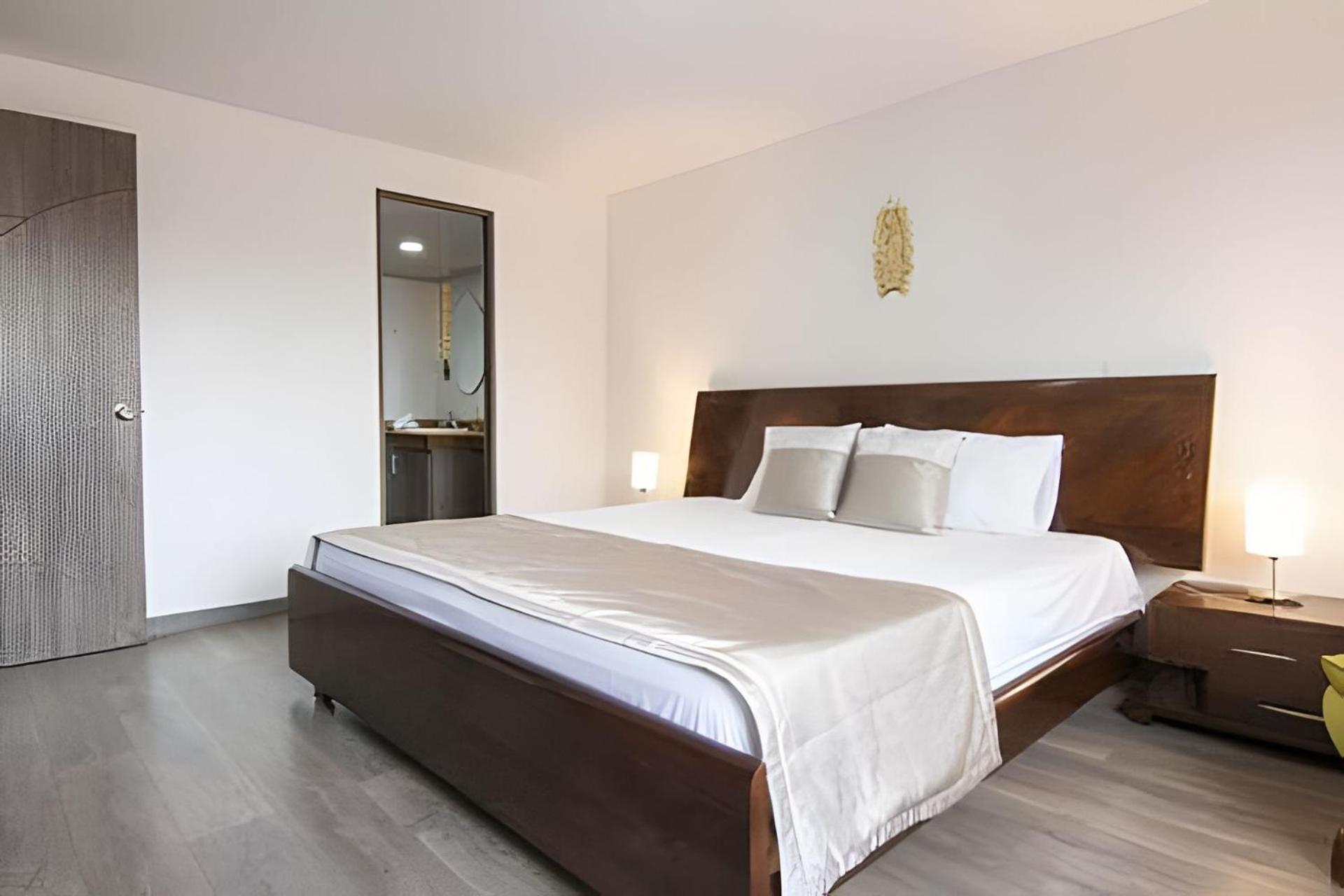 Apartamento Laureles Amplio Fresco Acogedor 8 Personas Medellín