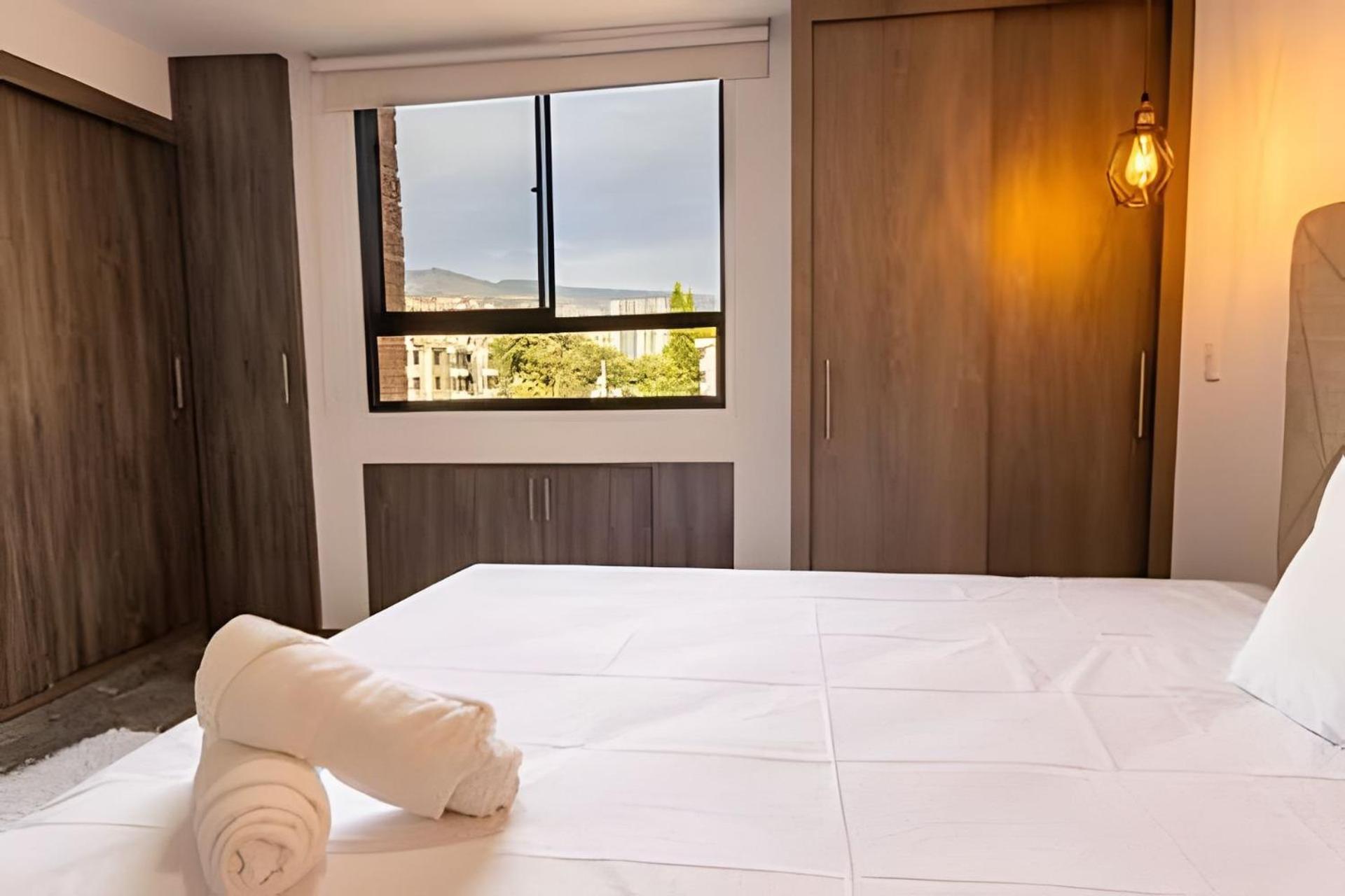 Laureles Amplio Fresco Acogedor 8 Personas Apartamento